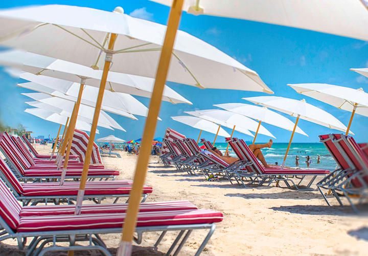 Beachwalk beach club