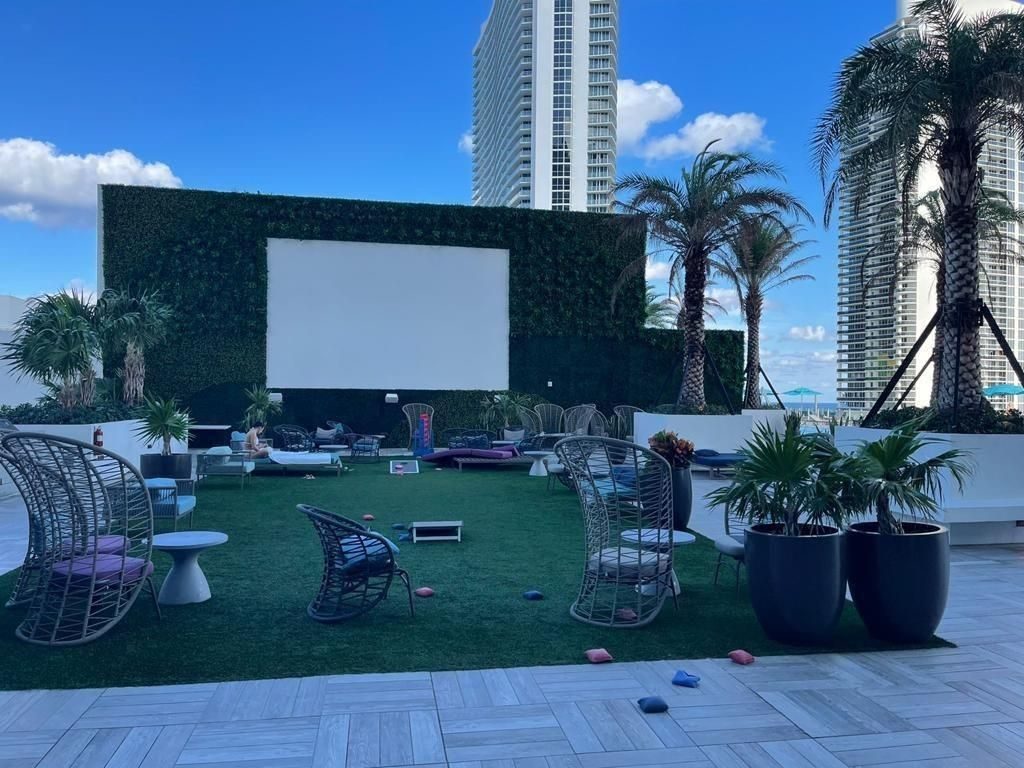Hyde Beach House outdoor cinema