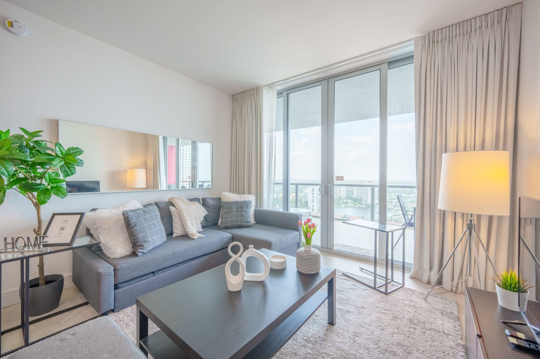 Living room, penthouse floor 31