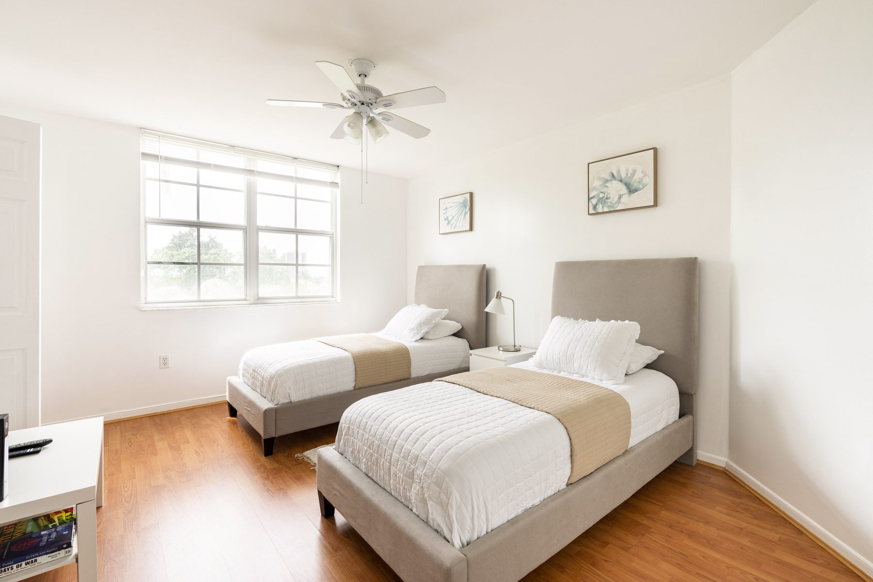 Second bedroom