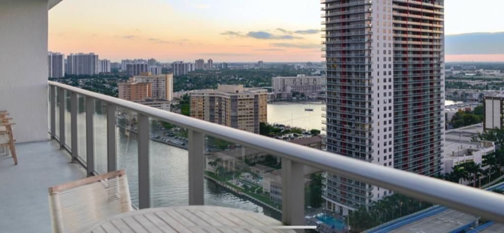 Private balcony, Intracoastal view