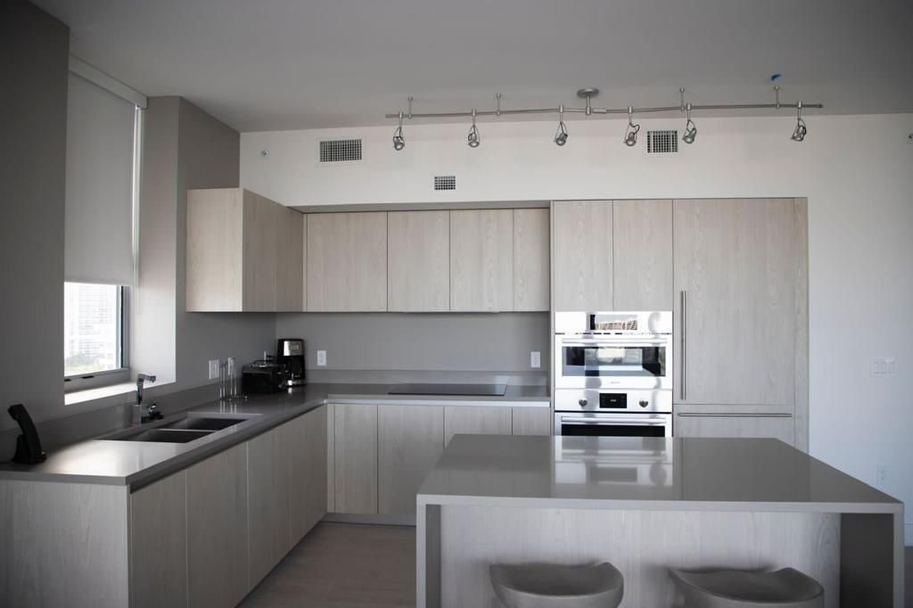 Kitchen with island
