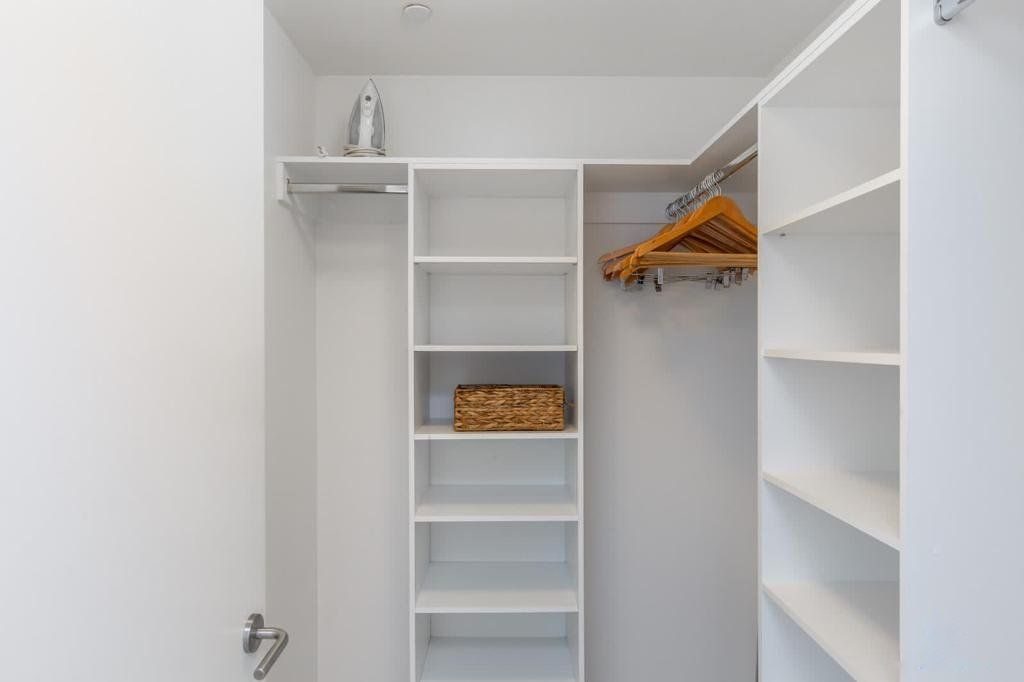 Walk-in closet