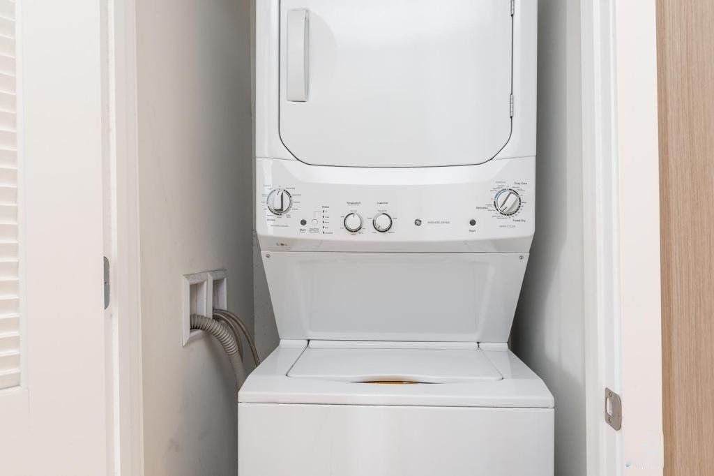 In-suite washer and dryer