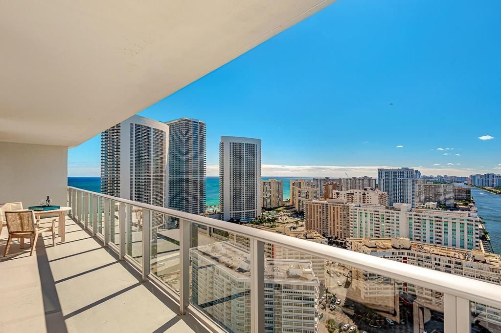 Balcony, city view