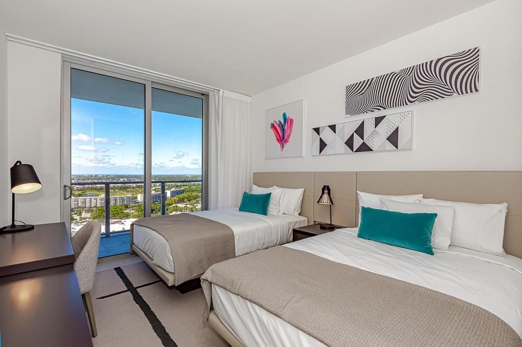 Third bedroom, alternate angle