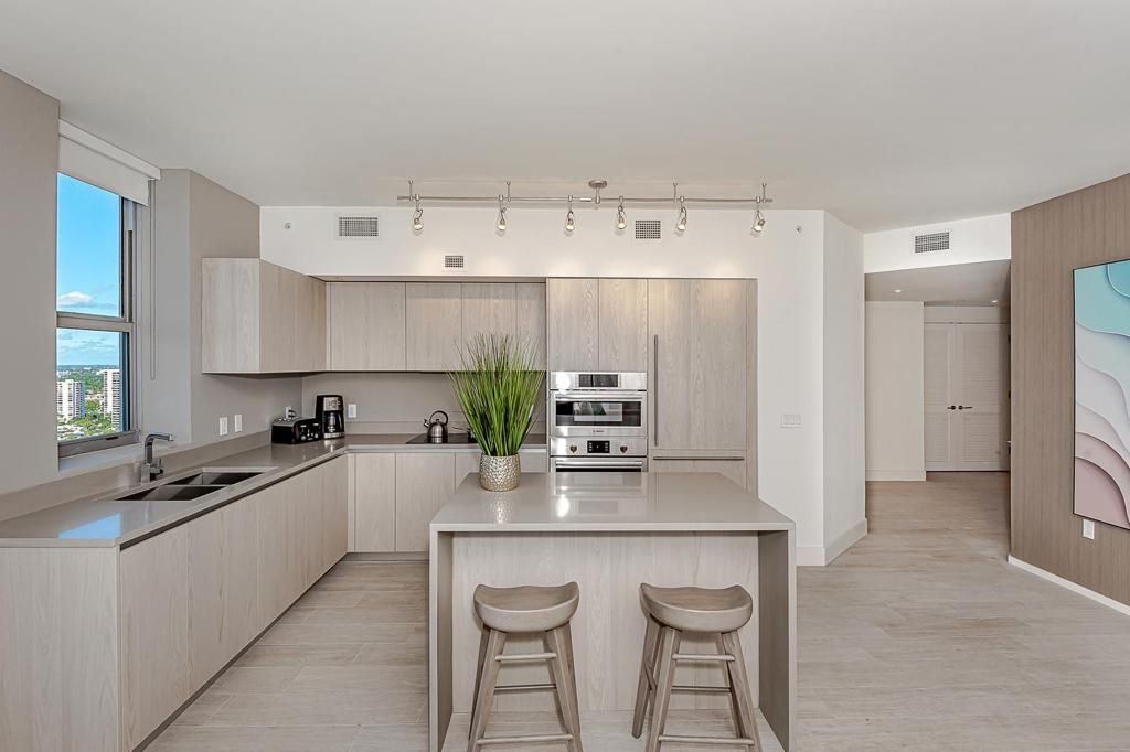 Kitchen with island