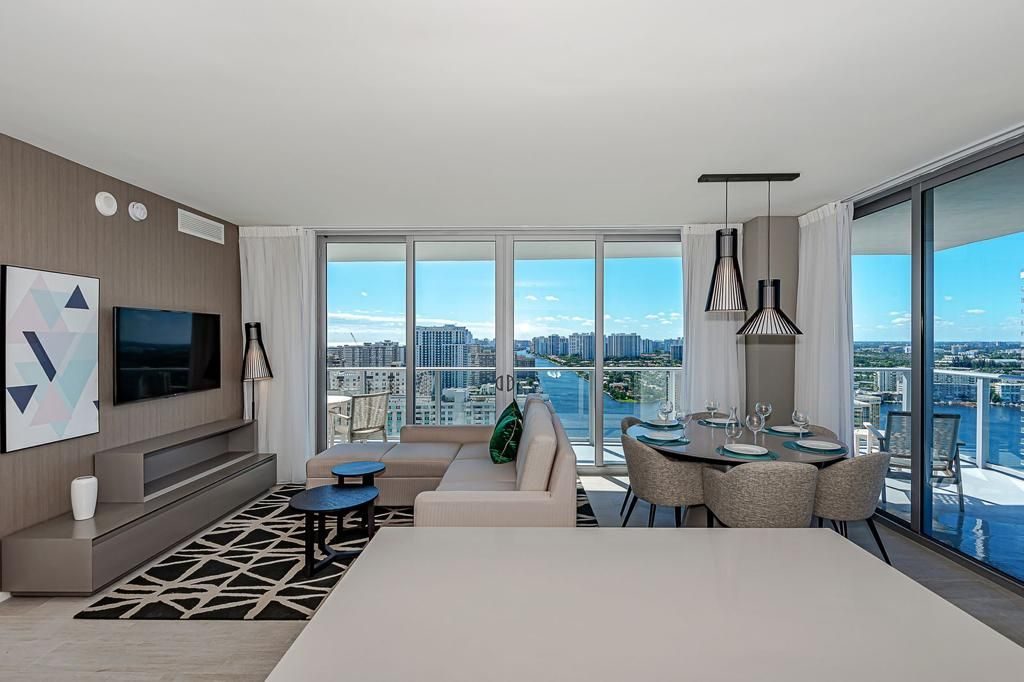 Three Bedroom Suite — Corner