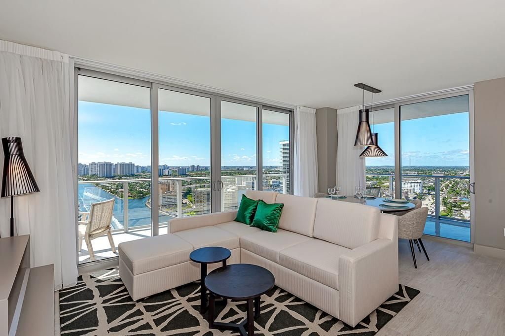 Living room, alternate angle