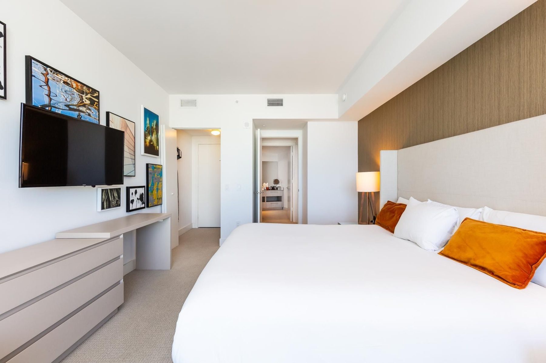Master bedroom, TV wall