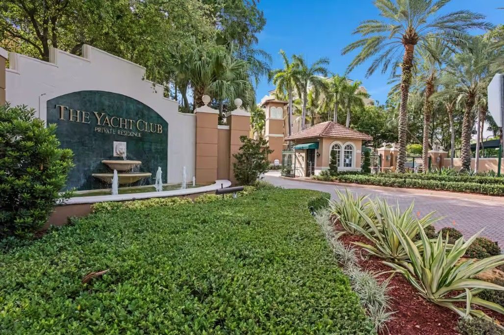 The Yacht Club at Aventura